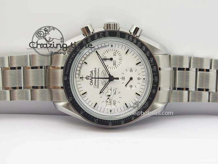 0516 Efficient Speedmaster JHF SS Snoopy Award 45th Anniversary White dial On SS Bracelet 8239